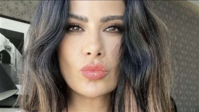 بإطلالة جذابة.. صبا مبارك تخطف الأنظار