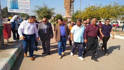 جولة تفقدية لمحافظ الشرقية بمدينة الزقازيق