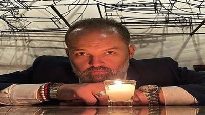 نجل محمود عبد العزيز يشعل الـ