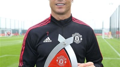 جائزة الشهر كلمة السر.. رونالدو يوجه رسالة شكر لمتابعيه