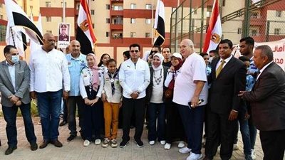 وزيرالرياضة يتفقد مركز شباب 