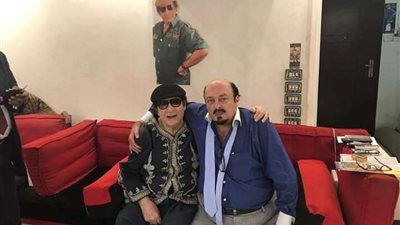 شاهد بالصور.. اللورد ياشار حلمي يكرم الفنان محي إسماعيل عن مشواره الفني