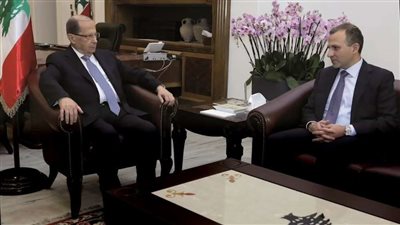 بالتفاصيل.. بوادر أزمة تشعل الخلاف بين الرئيس اللبناني وصهره