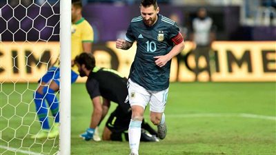 ميسي يقود الأرجنتين للفوز على البرازيل ودياَ (فيديو)