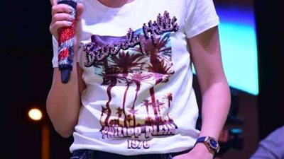 ساندي تطرح أجدد اغانيها 