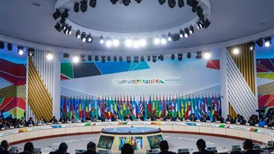 بعد عودة موسكو لـ أفريقيا.. موجة جديدة من منافسة القوى العظمى على الأرض السمراء