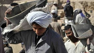 كشف وتدريب على المخاطر.. الخدمات الاجتماعية والصحية لـ قانون العمل