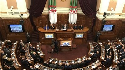 رئيس مجلس الأمة الجزائري يناشد المواطنين بالمشاركة في الانتخابات الرئاسية