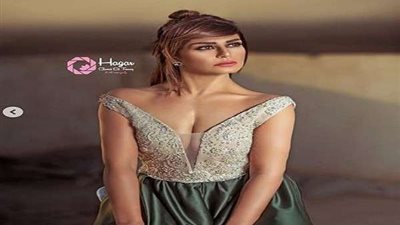 بفستان مكشوف الصدر.. منة فضالي تخطف الأنظار بإطلالة جريئة