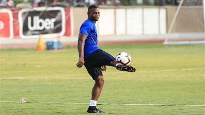 بعد حمدي فتحي.. صدمة قوية تضرب خط وسط الأهلي