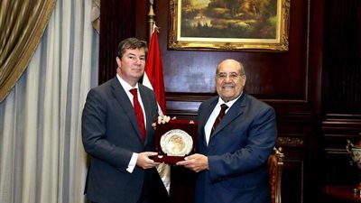 رئيس مجلس الشيوخ يستقبل فرانسوا كورنيه سفير بلجيكا بالقاهرة