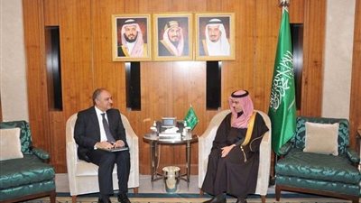 سفير مصر في الرياض يلتقي وزير الخارجية السعودي