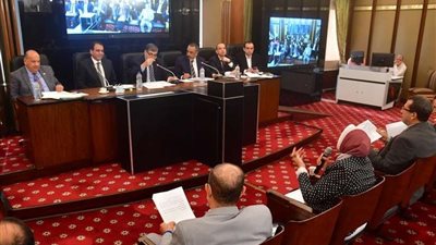 لجنة الصحة بالبرلمان توافق نهائيا على مشروع قانون مواجهة الأوبئة والجوائح الصحية