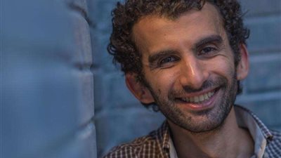 مخرج حكايتي مع الزمان يحسم الجدل بشان حقيقة مشاهد احمد خليل المحذوفة