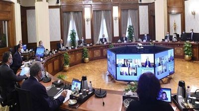 مدبولي يطالب المواطنين بالتقدم لتلقي لقاح كورونا