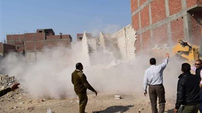 إزالة 318 حالة تعد على أراضي الدولة بالمنيا