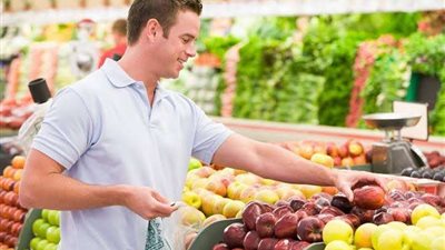 أخصائية: 5 أغذية تدمر صحة الرجال في يومهم العالمي