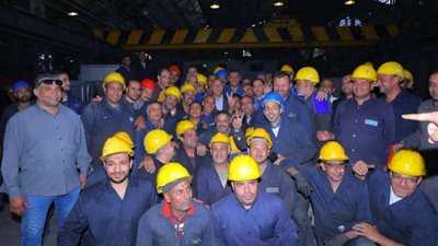 وزير النقل يتابع بدء مشروع العمرة الجسيمة لـ41 جرار