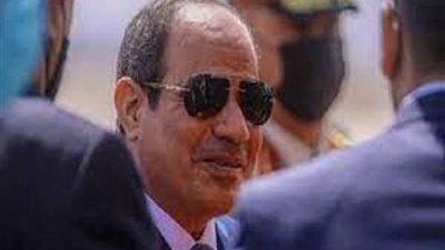 وصول الرئيس السيسي مطار شارل ديجول للمشاركة في مؤتمر ليبيا