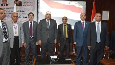 رئيس قسم التسويق بالنقل الدولي يزور تجارة السادات