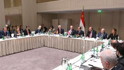 تفاصيل لقاء السيسي برؤساء كبرى الشركات والاتحادات الصناعية الألمانية ببرلين (صور)