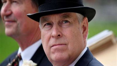 الأمير أندرو يتخلى عن واجباته العامة بعد تورطه في قضية شرف