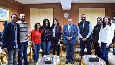 منصور حسن يستقبل وفد فودافون على هامش الملتقى التوظيفي بجامعة بني سويف