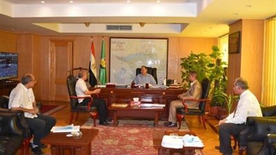 محافظ الفيوم يستقبل وفدًا من الاتحاد الأوروبي لمتابعة مشروع تمكين الفتيات