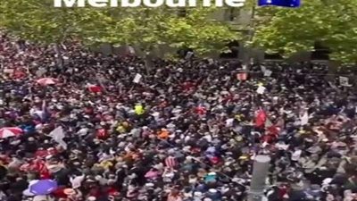أحتجاج الآلاف في ملبورن الأسترالية بشأن لقاح كورونا