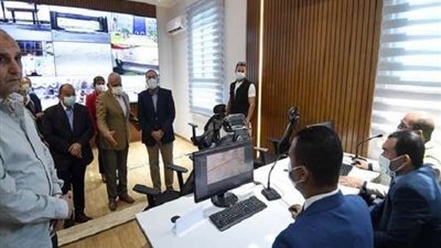 مدبولي يتابع تطوير حديقة الخالدين والنصب التذكاري بالسويس