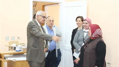 رئيس جامعة المنصورة يتفقد إنشاءات مركز خدمات ذوى الإعاقة