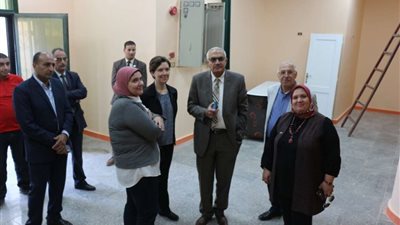 رئيس جامعة المنصورة يتفقد ما تم إنجازه بمعهد تكنولوجيا المعلومات الجديد