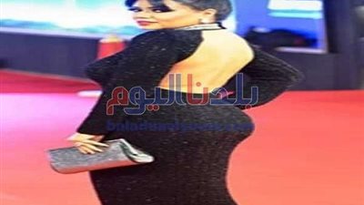 فيديو| كواليس تحضير إطلالة رانيا يوسف بـ