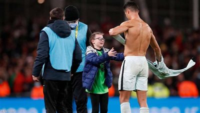 قصة الغرامة السعيدة.. تصرف غريب من عاشقة رونالدو في تصفيات المونديال