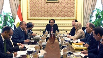 رئيس الوزراء يتابع الموقف التنفيذي لمنظومة مخلفات البلدية الصلبة