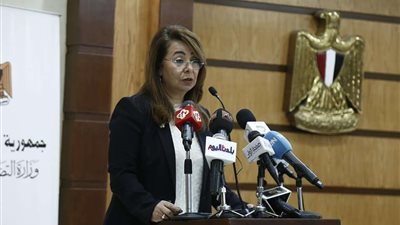 غادة والي.. الاسم الحقيقي للإنسانية خلال 6 سنوات خدمة في وزارة التضامن الاجتماعي