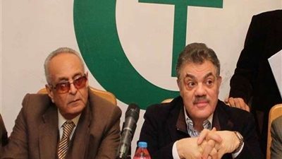 تمهيدًا لمعركة الكراسي.. 