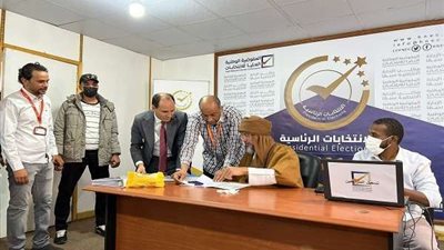 نجل القذافي يعلن ترشحه لـ رئاسة ليبيا (تفاصيل)