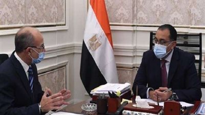 مدبولي يلتقي رئيس مجلس إدارة مجمع الإصدارات المؤمنة