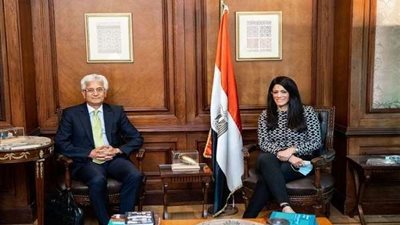 المشاط وميرزا حسن يبحثان سبل التعاون في عدة مجالات