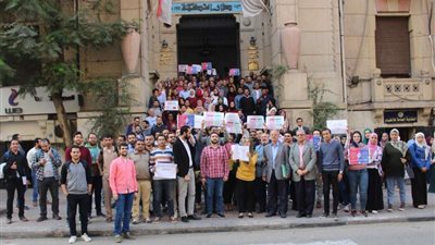 خلال لقاء بدار الحكمة.. الأطباء يعرضوا مطالبهم من نظام التكليف الجديد