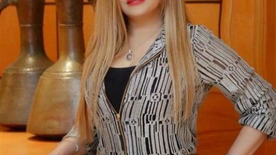 شاهد.. كيف احتفلت خبيرة التجميل الشهيرة ميرفت عطالله بعيد ميلادها في جو عائلي