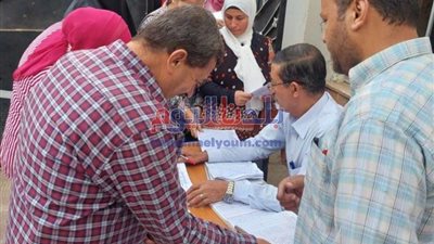 لليوم الثالث.. رئيس مدينة أشمون يتابع منع دخول غير متلقي التطعيم لمقر العمل