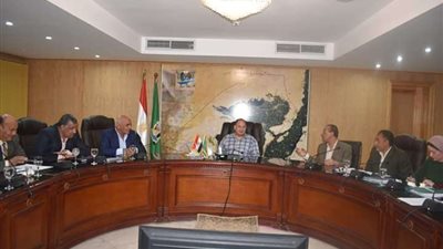 محافظ الفيوم يعقد اللقاء الدورى مع  أعضاء مجلس النواب