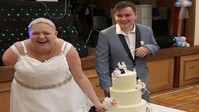 بعد قصة حب ملهمة.. مريضة سرطان: حققت حلمي وغير مهتمة بالمستقبل