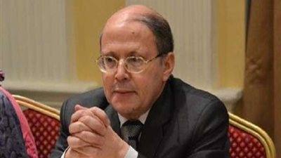 عبدالحليم قنديل عن مفيد فوزي: كاتب تسالي ولا يعني شيئا في تاريخ الصحافة