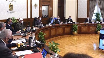 رئيس الوزراء: وحدات متاحة لتسكين المضارين في أسوان