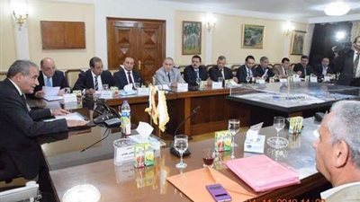 وزير التموين يوجه بتطوير الشركات التابعة للقابضة للصناعات الغذائية