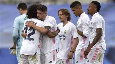 نجمي ريال مدريد يعودان للتدريبات بعد تعافيهم من الإصابة