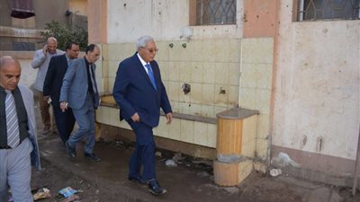 محافظ الدقهلية: إحالة مديرة مدرسة ميت غمر للتعليم الأساسي بسبب التقصير